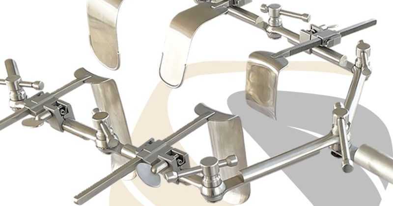 Introducing the Newly Designed Premium Quality MAXESS® Retractor Introducing the Newly Designed Premium Quality MAXESS® Retractor